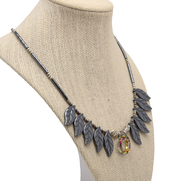 Vintage 925 Artisan Leaf Bib Necklace | Iridescent Crystal & Hematite | 19” - Picture 10 of 12